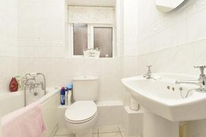 Picture #7 of Property #1368541131 in Ferndale Road, New Milton BH25 5EY