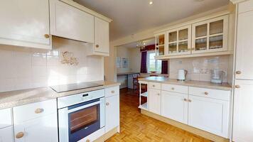 Picture #17 of Property #1371487341 in Valley Road, Swanage BH19 3DX
