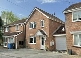 Picture #0 of Property #1377445641 in Godmanston Close, Canford Heath , Poole BH17 8BU