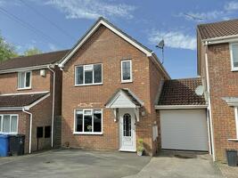 Picture #16 of Property #1377445641 in Godmanston Close, Canford Heath , Poole BH17 8BU