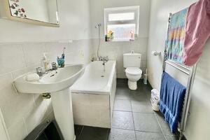 Picture #15 of Property #1379425641 in Cloughs Road, Ringwood BH24 1UX
