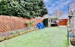 Picture #3 of Property #1379425641 in Cloughs Road, Ringwood BH24 1UX