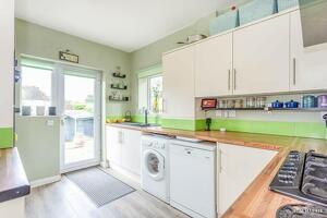 Picture #7 of Property #1379623041 in Hurn Road, Christchurch BH23 2RW