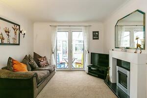 Picture #6 of Property #1379694231 in Hennings Park Road, Poole BH15 3QU