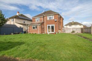 Picture #9 of Property #1380860541 in Rushington SO40 9BW