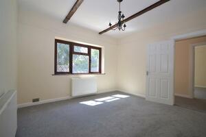 Picture #10 of Property #1384342641 in HOME WITH ANNEXE in Manor Road, Verwood BH31 6DX