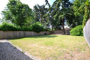 Picture #3 of Property #1384342641 in HOME WITH ANNEXE in Manor Road, Verwood BH31 6DX