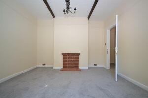 Picture #7 of Property #1384342641 in HOME WITH ANNEXE in Manor Road, Verwood BH31 6DX