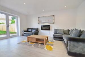 Picture #7 of Property #1386808341 in Bearwood BH11 9PW