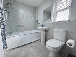 Picture #5 of Property #1390346541 in Cow Lane, Wareham Town Centre BH20 4RD