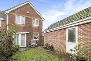 Picture #1 of Property #1402279641 in Fawley Green, THROOP, Bournemouth BH8 0EU