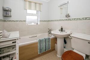 Picture #9 of Property #1402279641 in Fawley Green, THROOP, Bournemouth BH8 0EU