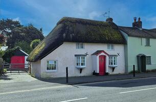 Picture #0 of Property #1403299641 in The Old Thatch, 56 Sopers Lane, Christchurch BH23 1JF