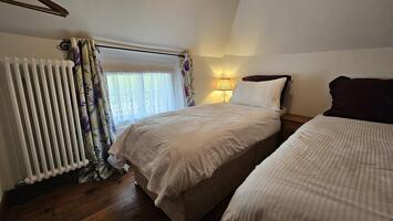 Picture #6 of Property #1403299641 in The Old Thatch, 56 Sopers Lane, Christchurch BH23 1JF