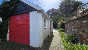 Picture #8 of Property #1403299641 in The Old Thatch, 56 Sopers Lane, Christchurch BH23 1JF