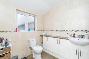 Picture #12 of Property #1405470741 in Oaklands Avenue, Totton, Southampton SO40 3JN