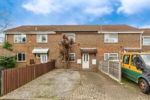 Picture #0 of Property #1406592741 in Flowerdown Close, Calmore, Southampton SO40 2UJ