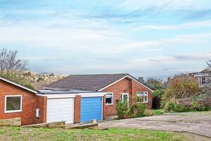 Picture #0 of Property #1409293341 in South Road, Swanage BH19 2QR