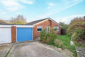 Picture #11 of Property #1409293341 in South Road, Swanage BH19 2QR