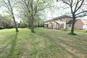 Picture #1 of Property #1410889641 in Melick Close, Marchwood, Southampton SO40 4YJ