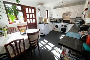 Picture #3 of Property #1410889641 in Melick Close, Marchwood, Southampton SO40 4YJ