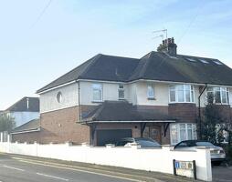 Picture #34 of Property #1418604441 in Sherwood Avenue, Whitecliff, Poole BH14 8DH