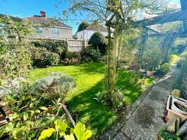 Picture #9 of Property #1419222141 in Rushmere Road, Bournemouth BH6 5PE