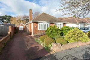 Picture #0 of Property #1419289341 in Riversdale Road, Bournemouth BH6 4LH