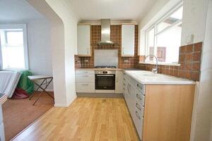 Picture #8 of Property #1419737541 in Woking Road, Lower Parkstone, Poole BH14 0BZ