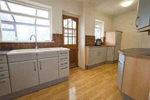 Picture #9 of Property #1419737541 in Woking Road, Lower Parkstone, Poole BH14 0BZ