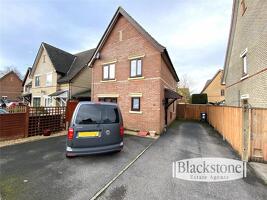 Picture #4 of Property #1420436241 in Burgess Close, Kinson, Bournemouth BH11 9JG