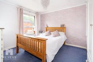 Picture #9 of Property #1427167821 in The Mount, Ringwood BH24 1XY