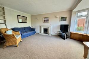 Picture #4 of Property #1429215231 in Vivian Park, Swanage BH19 1PJ