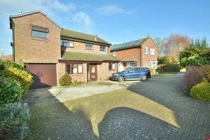 Picture #23 of Property #1429532241 in Cuthbury Gardens, Wimborne BH21 1YB