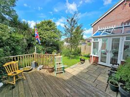 Picture #12 of Property #1430308731 in Wellow Gardens, Oakdale, POOLE BH15 3RP