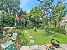 Picture #16 of Property #1430308731 in Wellow Gardens, Oakdale, POOLE BH15 3RP