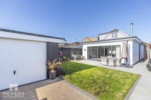 Picture #21 of Property #143167768 in Canberra Road, Christchurch BH23 2HL