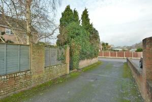 Picture #21 of Property #1432022241 in East Borough, Wimborne BH21 1PL