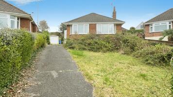 Picture #14 of Property #1432501641 in Short Close, Poole BH12 5DX