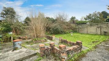 Picture #8 of Property #1432501641 in Short Close, Poole BH12 5DX