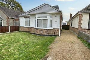 Picture #0 of Property #1434076641 in Bournemouth BH10 5LS