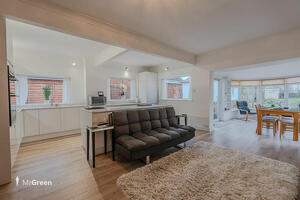 Picture #2 of Property #1443814341 in Belle Vue Road, Southbourne, Bournemouth BH6 3DP