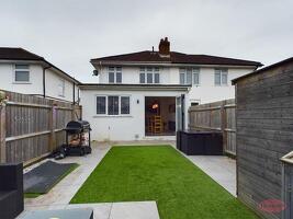 Picture #18 of Property #1444735341 in Christchurch BH23 2DW