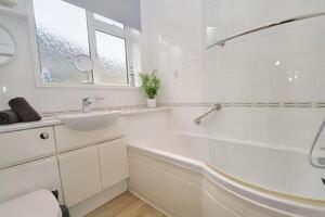 Picture #11 of Property #1445101641 in Woodlands Avenue BH15 4EF