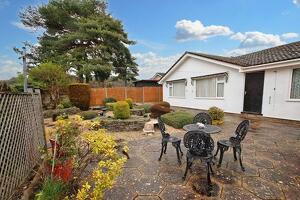 Picture #12 of Property #1454124231 in St Catherine's Hill  Christchurch BH23 2TA