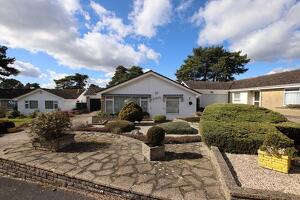 Picture #15 of Property #1454124231 in St Catherine's Hill  Christchurch BH23 2TA