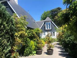 Picture #18 of Property #1454436441 in East Cliff Way, Christchurch BH23 4EY