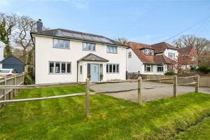 Picture #0 of Property #1463699541 in Beaulieu Road, Marchwood, Southampton SO40 4UQ