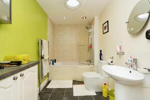 Picture #6 of Property #1464271341 in Morpeth Avenue, Totton, Southampton SO40 3QG