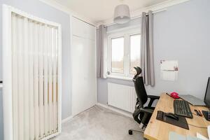 Picture #6 of Property #147135868 in Shraveshill Close, Totton, Southampton SO40 2FH